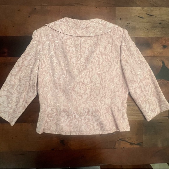 Neiman Marcus Blush Pink Brocade Double-Breasted Jacket and Skirt Set - Picture 5 of 8